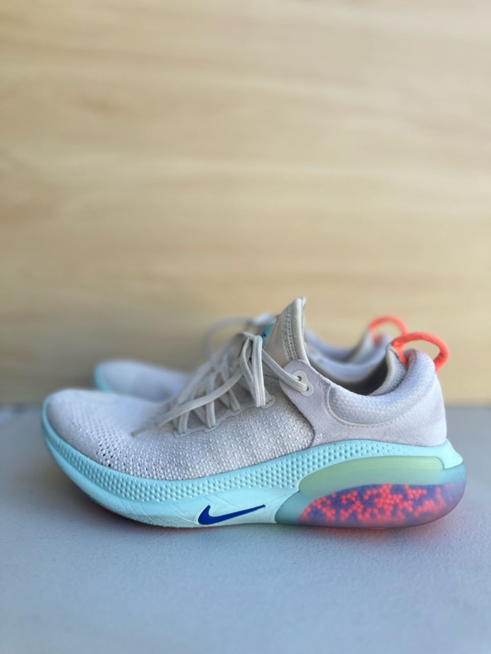 Nike women Sneakers in Beige with Aqua Midsole and Coral Details
